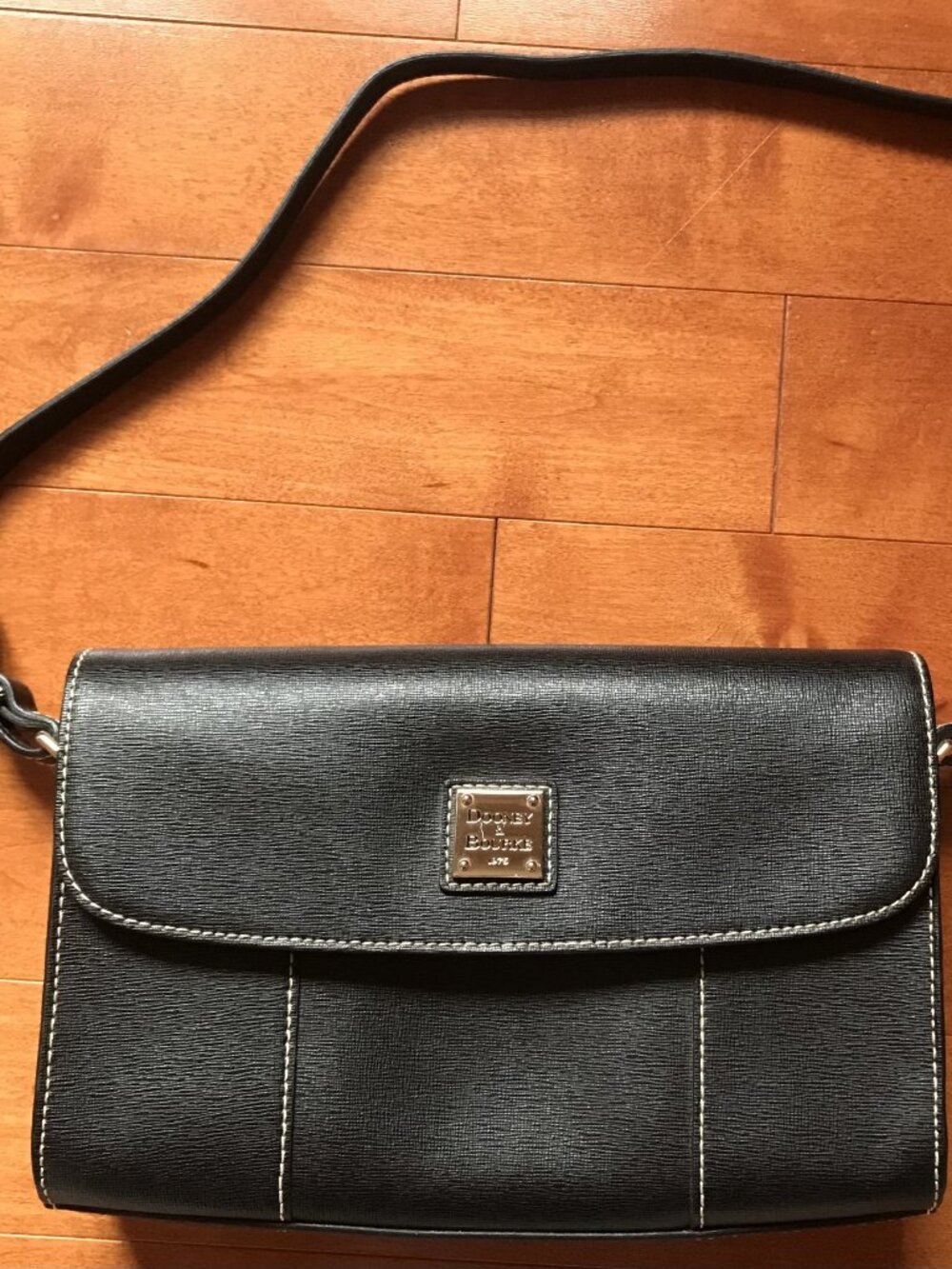 Dooney & Bourke Tote Purse Shoulder Bag